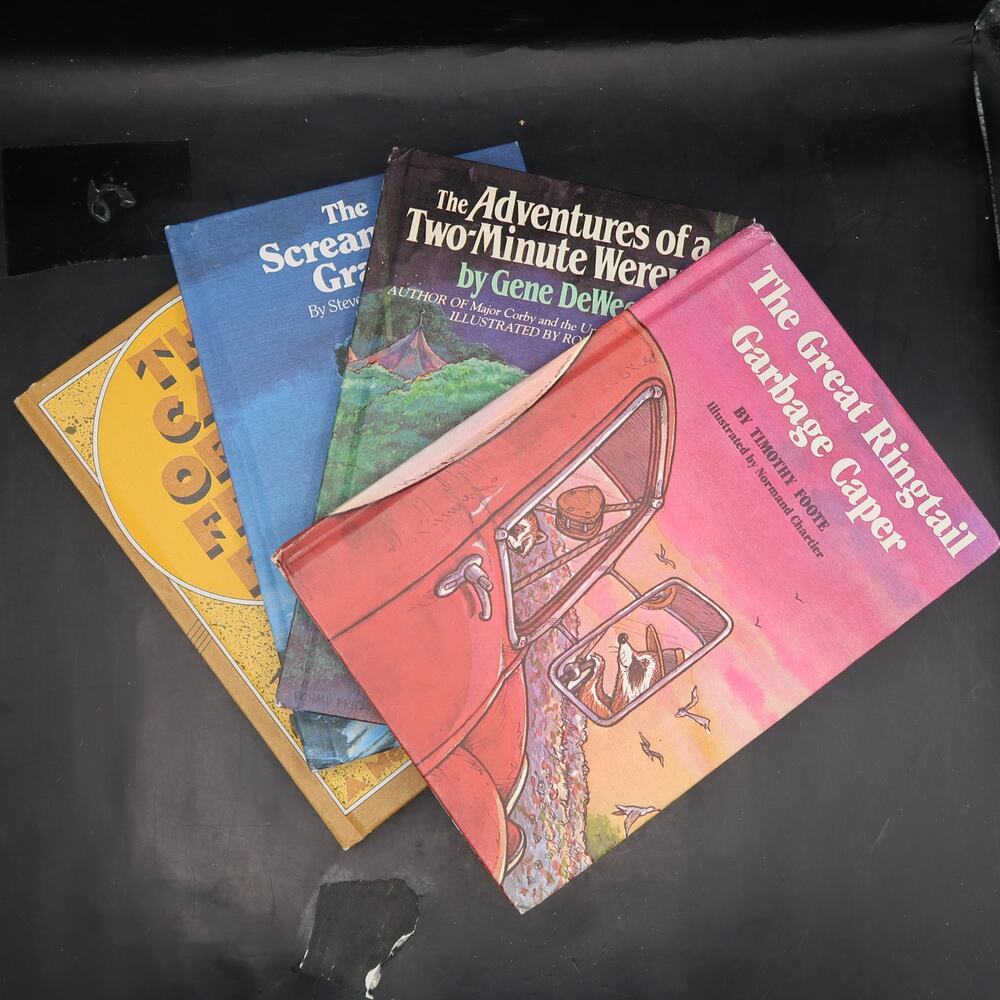 Weekly Reader Books Set of 4 Screaming Grave Ringtail Garbage Caper Vintage